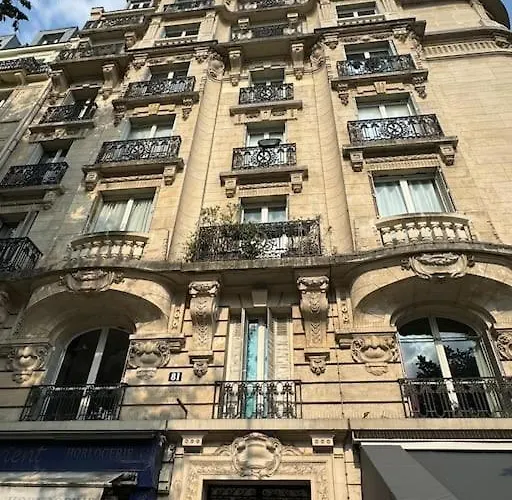 Sous Le Toits De * פריז